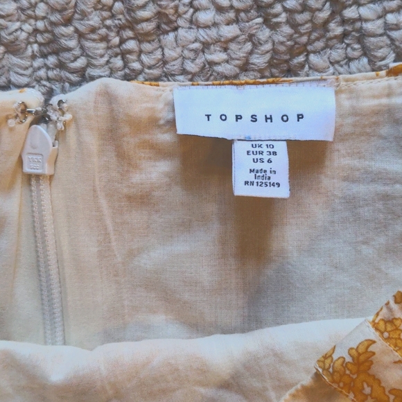 Topshop Skirt - Picture 2 of 7